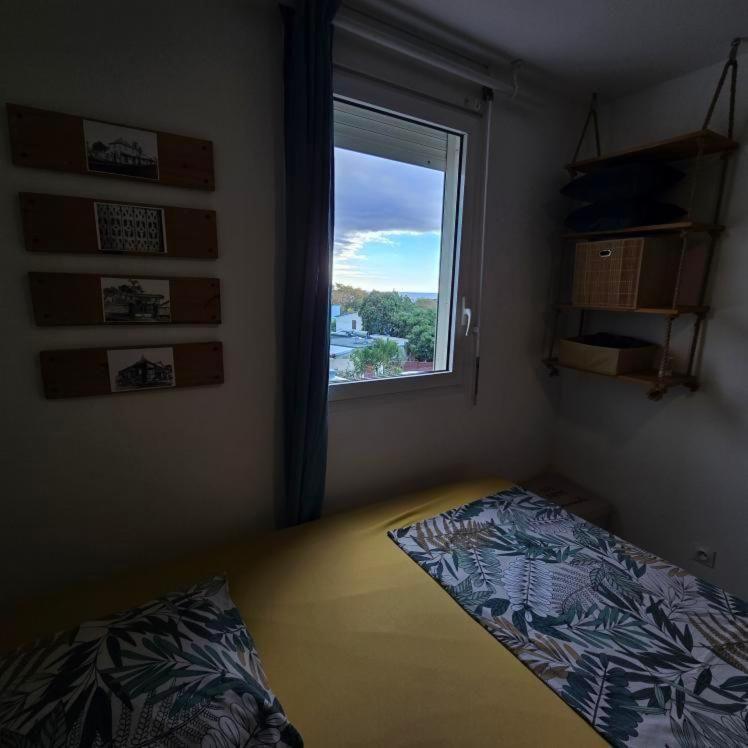 Chambre Chez L'Habitant Cosy Et Moderne, Vue Sur Montagne แซงต์-เดอนี ภายนอก รูปภาพ